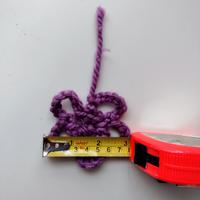 Applicazione a forma di fiore a uncinetto