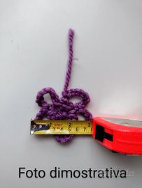 Applicazione a forma di fiore a uncinetto