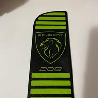 Poggiapiede Peugeot 208