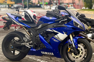 Yzf R1