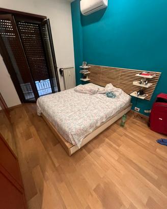 Parquet fluttuante con battiscola