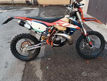moto enduro KTM