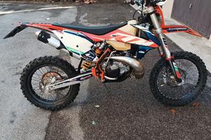 moto enduro KTM