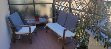 salottino in legno da esterno