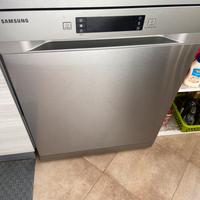 Lavastoviglie SAMSUNG DW60M6050FS