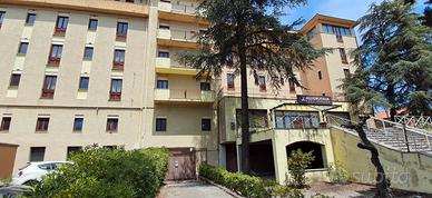 Hotel (92 camere) con piscina e parco - Pedara