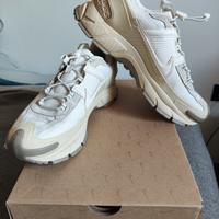 Nike Zoom Vomero Roam 