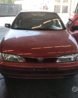 Nissan almera 1998 benzina demolito per ricambi
