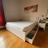 Letto matrimoniale con cassettoni porta biancheria