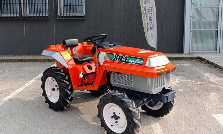 TRATTORE - KUBOTA XB 1 - GOMME NUOVE