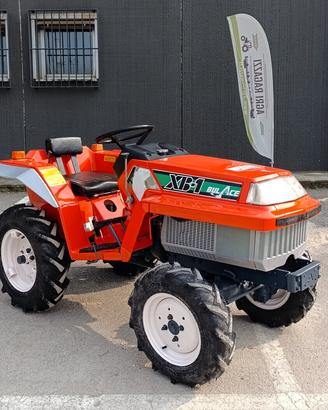 TRATTORE - KUBOTA XB 1 - GOMME NUOVE