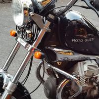 Modo Guzzi 750 Nevada anno 1999