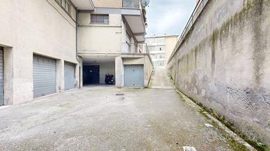 Immobile di 140 m² a Rieti