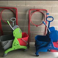 Carrelli pulizie