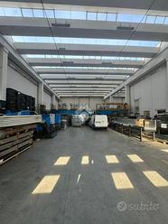 CAPANNONE A CAROBBIO DEGLI ANGELI