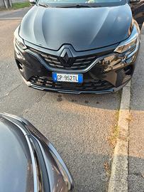 Auto Renaul captour e tech ybryd