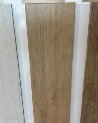 piastrelle in gres porcellanato effetto legno