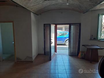 Deposito magazzino ufficio