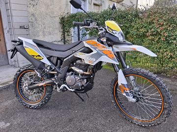 Nuovo enduro um dsr ex 125-motore aprilia a liquid