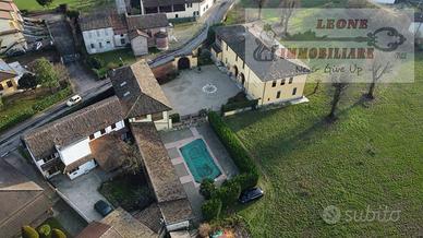 PRESTIGIOSA DIMORA STORICA CON PARCO PRIVATO E PIS