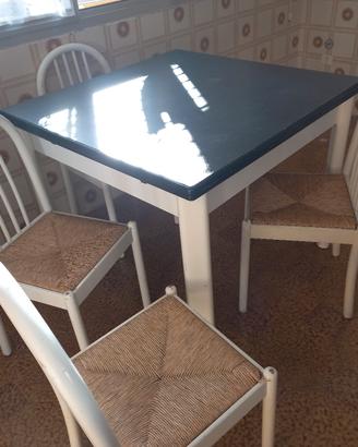 Tavolo da cucina 
