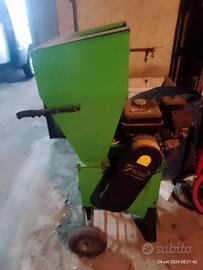 biotritturarore cippatore 5.5 cv