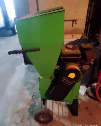 biotritturarore cippatore 5.5 cv