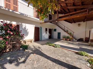 CASA SEMINDIPENDENTE A CUMIANA