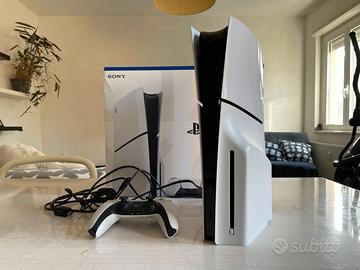PS5 SLIM (1 TB) + 1 controller + scatola originale