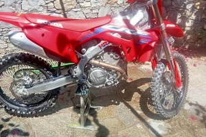 Moto cross un vendita