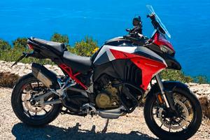 Ducati Multistrada V4 S FULL