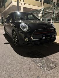 Mini Cooper F46 John Cooper Works  2.0 2017