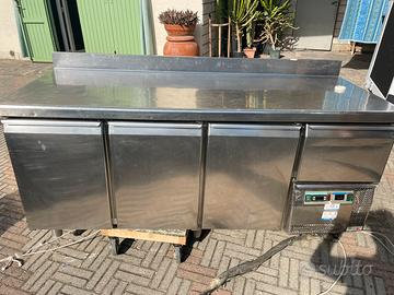 Tavolo refrigerato NON FUNZIONATE