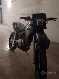 Yamaha XT 125