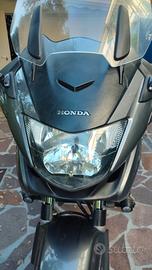 Honda Dueville 700