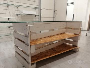 Tavolo bancone con piano in vetro infrangibile