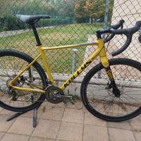 KELLYS SOOT 30 / gravel taglie S - M disponibili