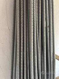 Pali in ferro zincati