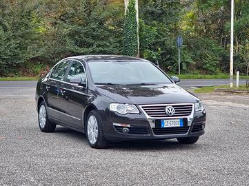 Volkswagen Passat 2.0 TDI DPF Comfortline 2005-E4 