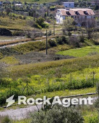 Terreno di 5920 m² a Simeri Crichi