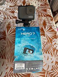 GoPro Hero7 Silver - 4K - Pari al nuovo e Kit