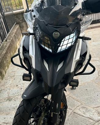 Benelli TRK 502X