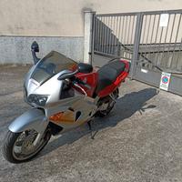 Honda VFR 800 - 1999