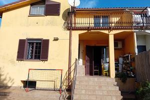 Villa bifamiliare Fabrica di Roma