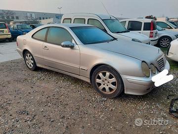 Mercedes clk w208 per ricambi