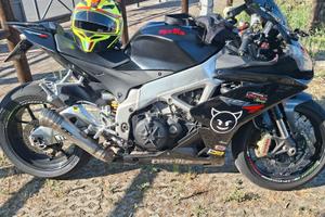 Aprilia rsv4 2012