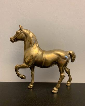 Statua / fermacarte a forma di cavallo in ottone
