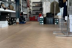 Cessione attivita' di calzature & abbigliamento