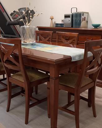 Sala da Pranzo, Tavolo (e sedie) con credenza
