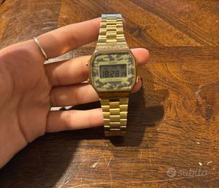 casio vintage camouflage dorato